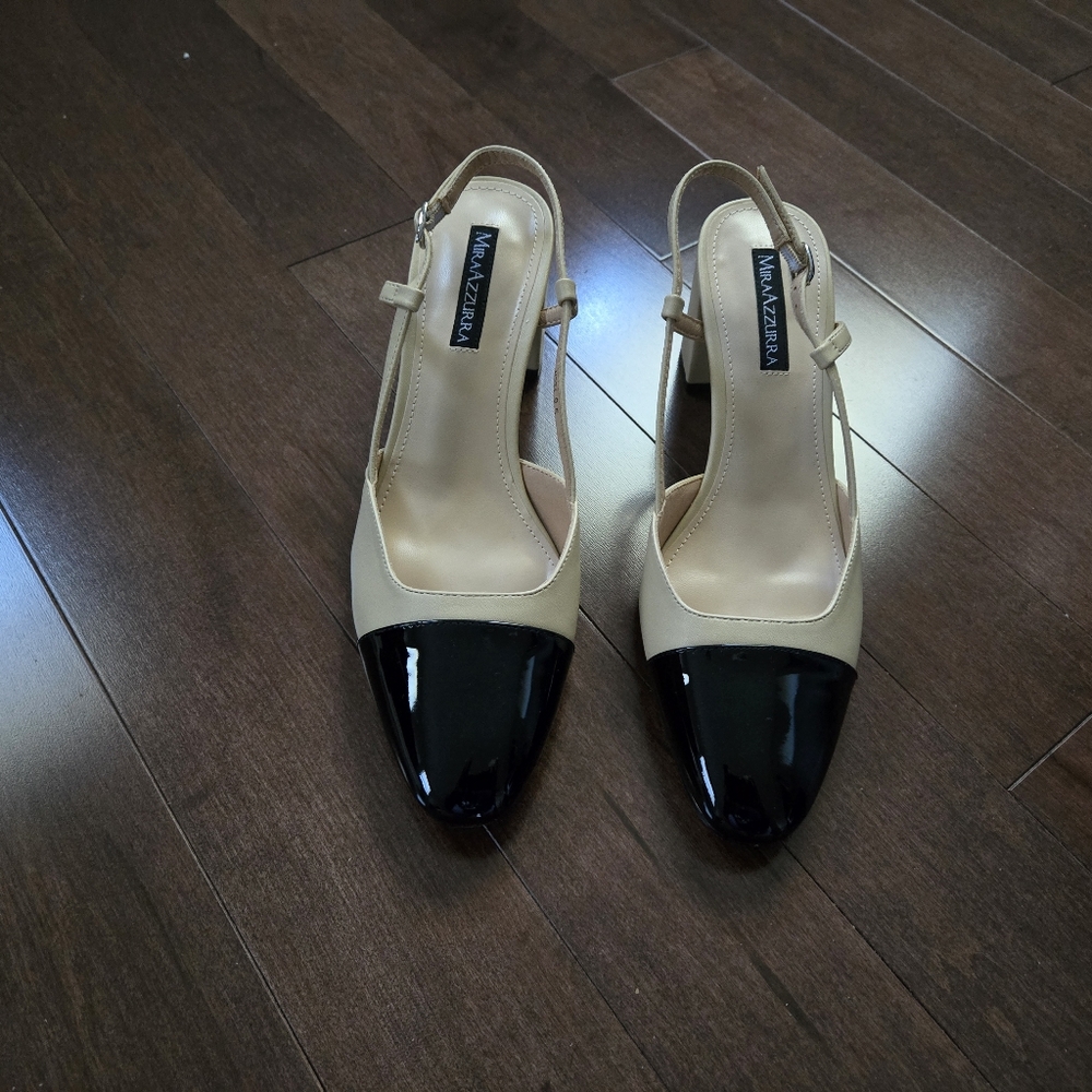 Chanel like, two-Tone Slingback Beige and Black Heels